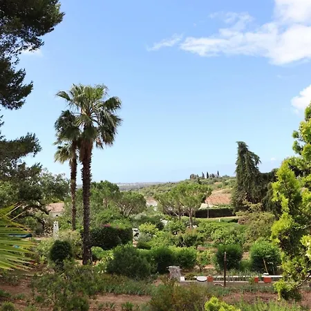 Quintinha Nyaraló *